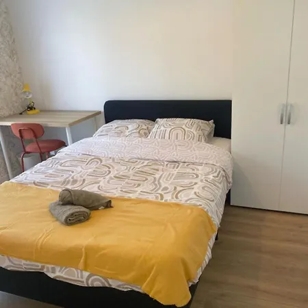 Cosy Et Conviviale A بواتييه